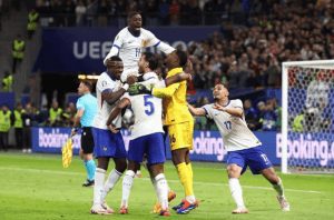 Pháp Đánh Bại Bồ Đào Nha Trên Loạt Penalty 5-3 sau hòa 0-0 tại Euro 2024