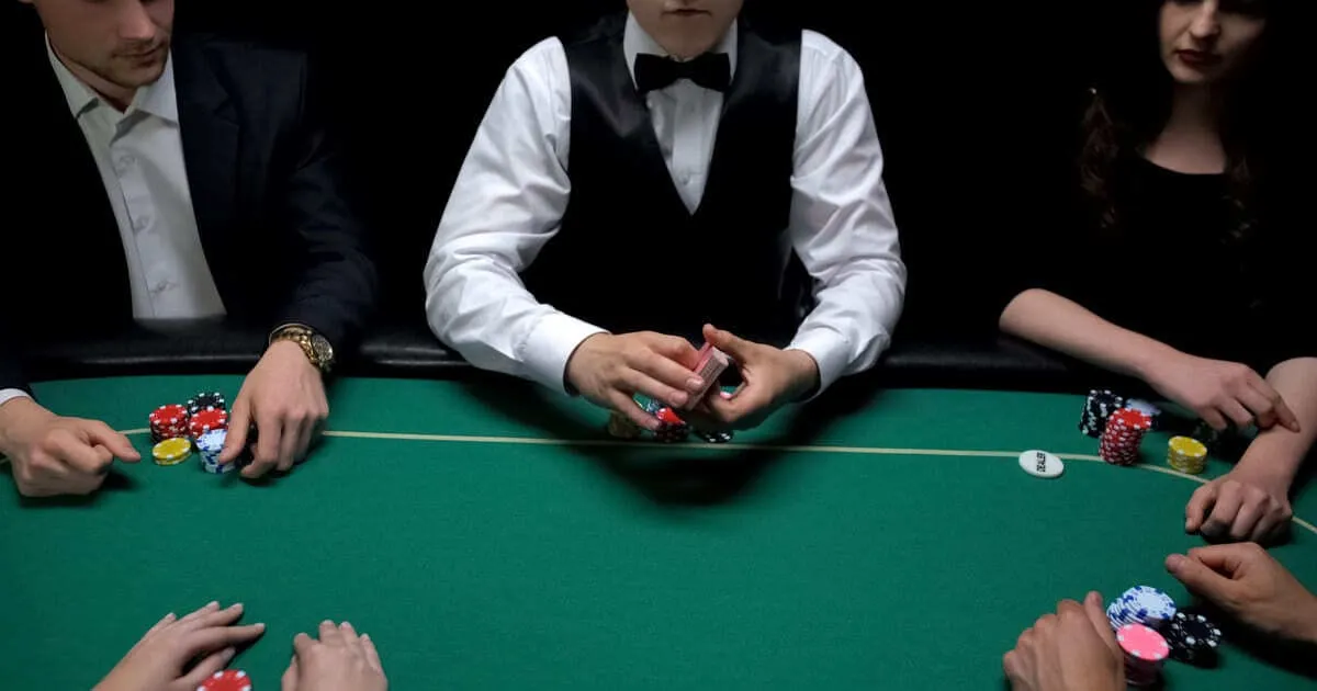 Hướng dẫn chơi Poker cho người mới bắt đầu 5 Hướng Dẫn Chơi Poker Cho Người Mới Bắt đầu